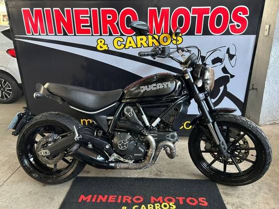 DUCATI SCRAMBLER ICON 